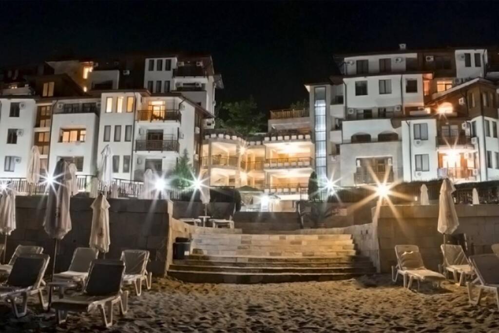Апартамент Ния, Райска Градина / Garden Of Eden Sveti Vlas Bagian luar foto
