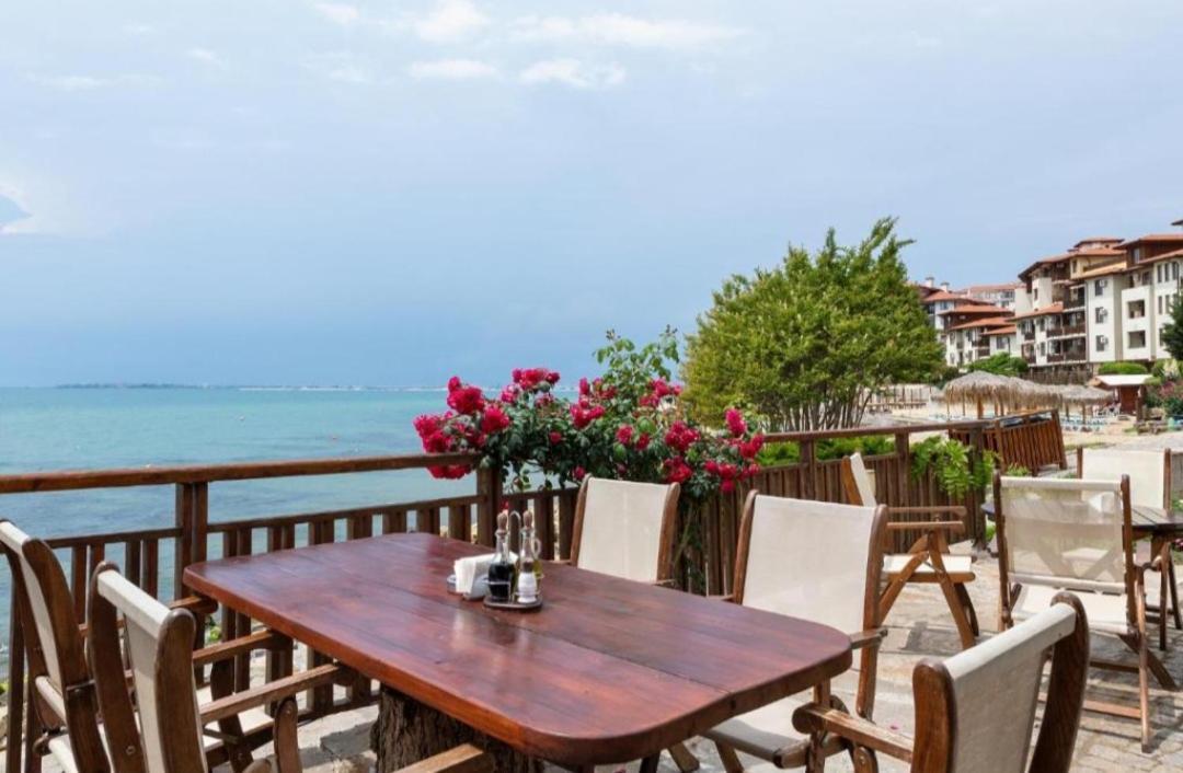 Апартамент Ния, Райска Градина / Garden Of Eden Sveti Vlas Bagian luar foto