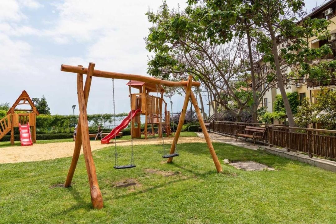 Апартамент Ния, Райска Градина / Garden Of Eden Sveti Vlas Bagian luar foto