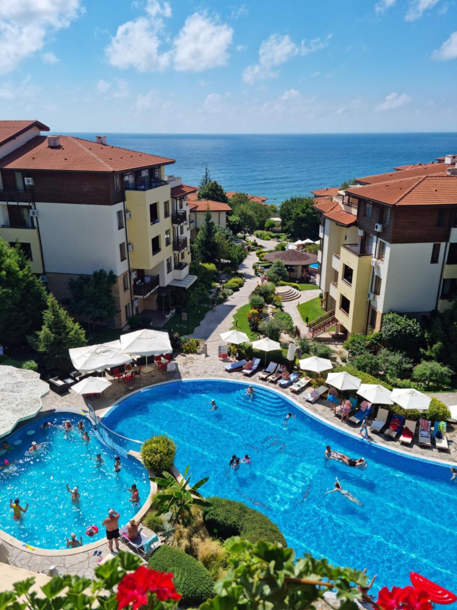 Апартамент Ния, Райска Градина / Garden Of Eden Sveti Vlas Bagian luar foto