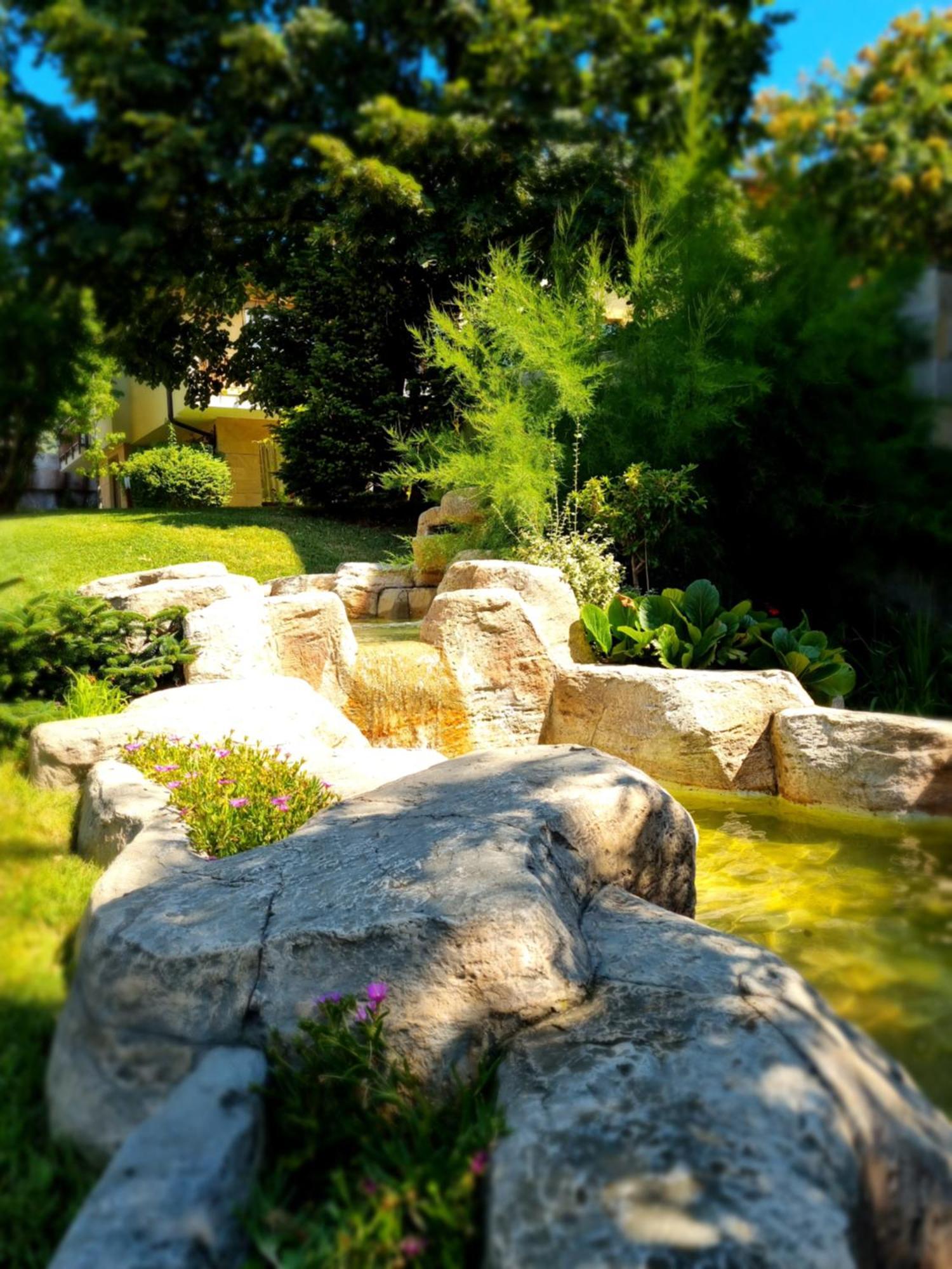 Апартамент Ния, Райска Градина / Garden Of Eden Sveti Vlas Bagian luar foto
