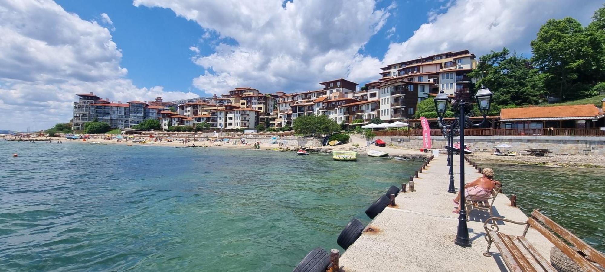 Апартамент Ния, Райска Градина / Garden Of Eden Sveti Vlas Bagian luar foto