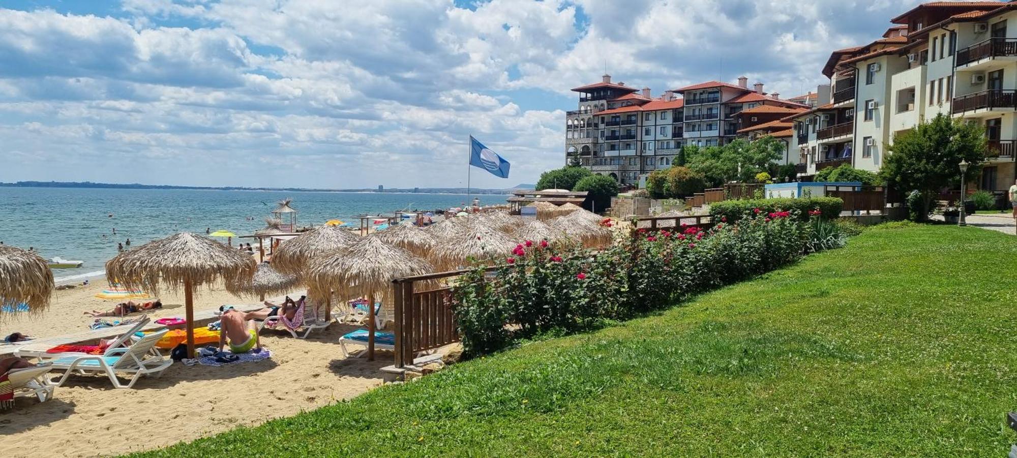 Апартамент Ния, Райска Градина / Garden Of Eden Sveti Vlas Bagian luar foto