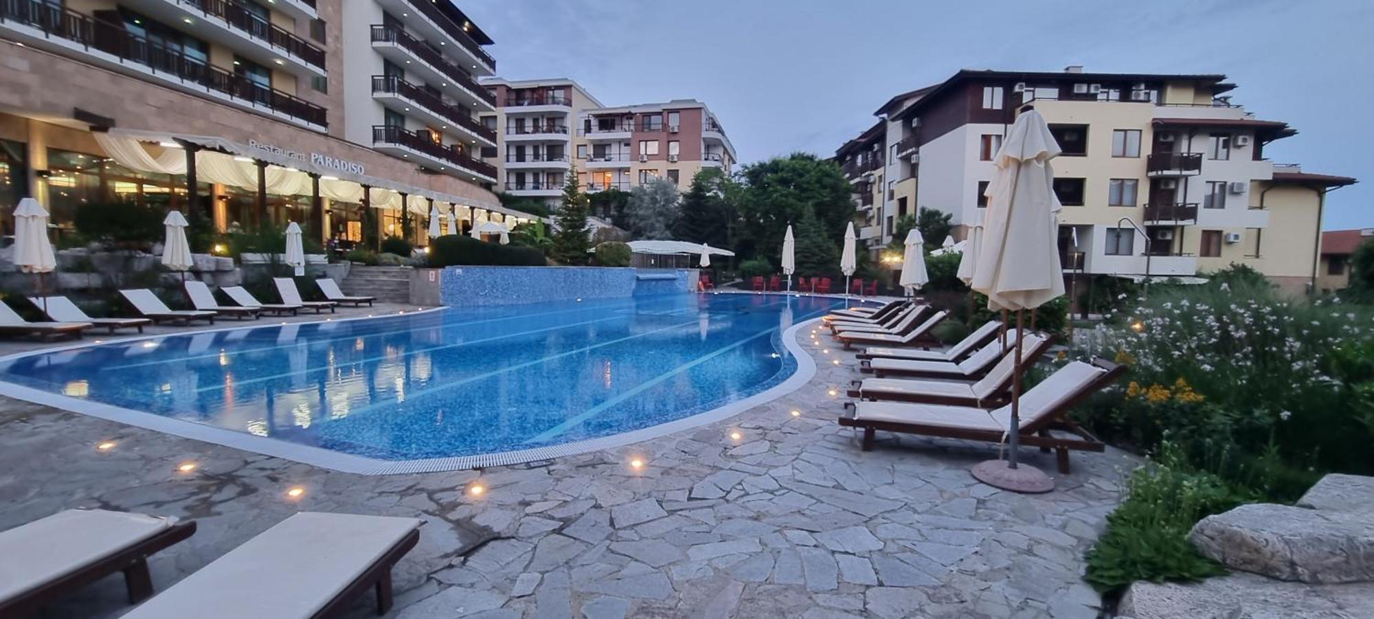 Апартамент Ния, Райска Градина / Garden Of Eden Sveti Vlas Bagian luar foto