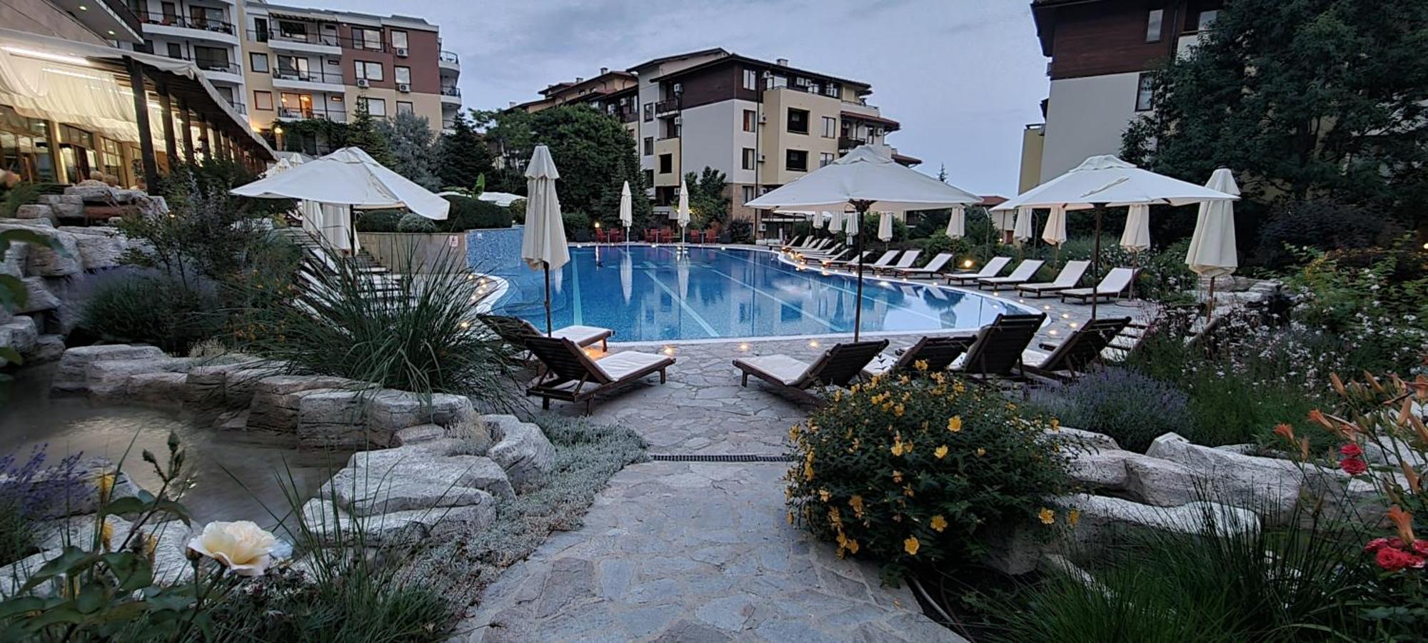 Апартамент Ния, Райска Градина / Garden Of Eden Sveti Vlas Bagian luar foto